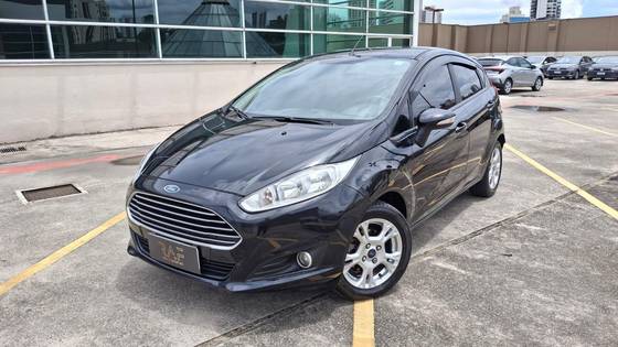 FORD FIESTA 1.5 SE HATCH 16V FLEX 4P MANUAL FORD FIESTA 1.5 SE HATCH 16V FLEX 4P MANUAL